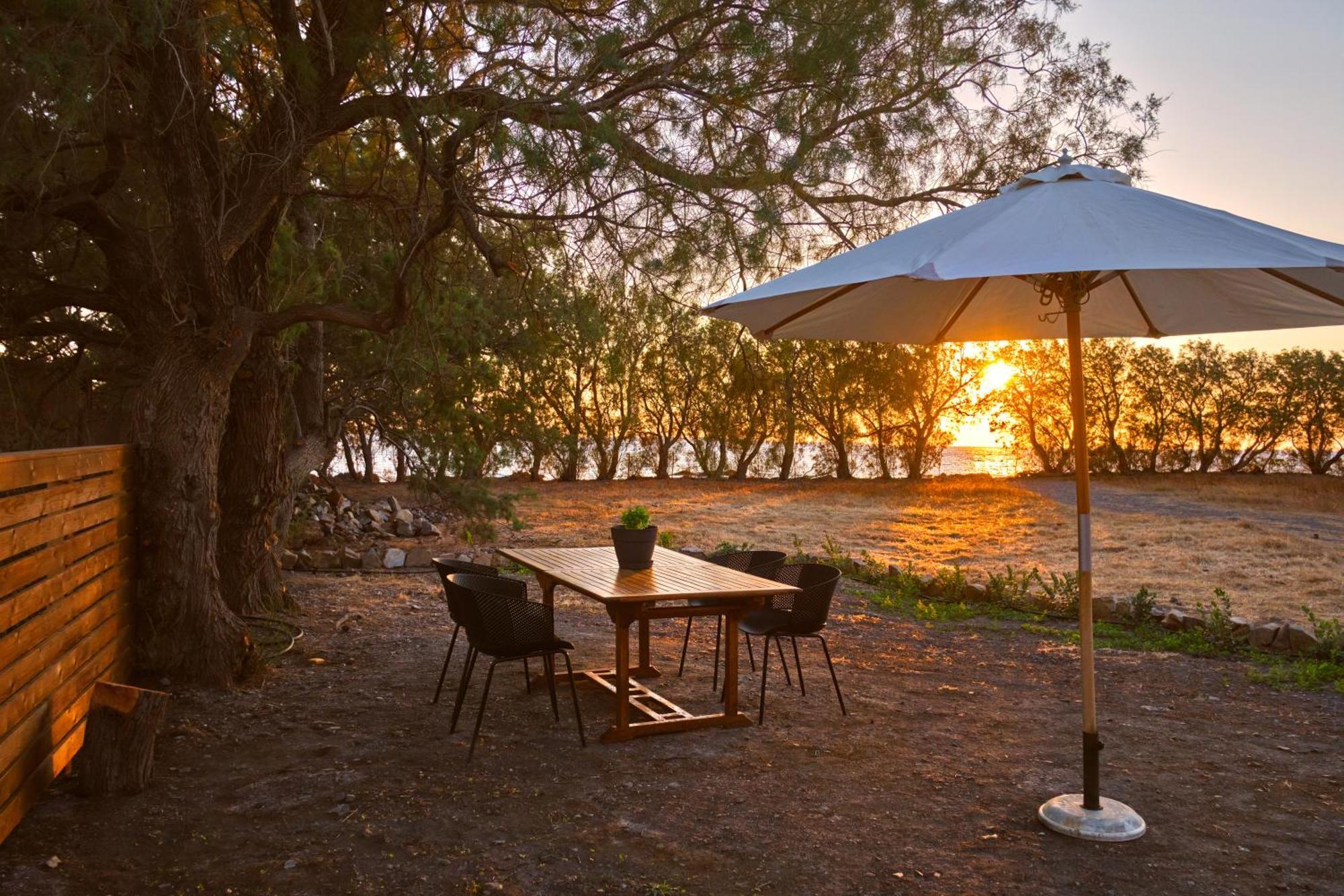 Mekia'S Beach House Livadia  ภายนอก รูปภาพ